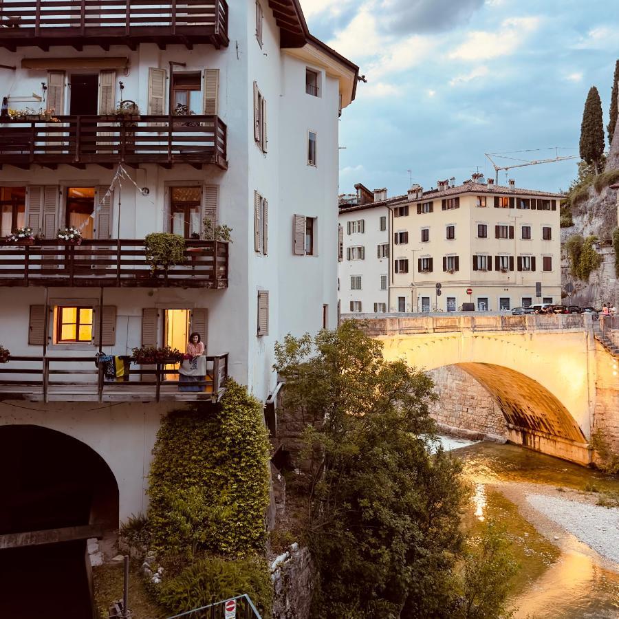 Appartamento Borgo San Tomaso, Tra Storia E Natura 로베레토 외부 사진