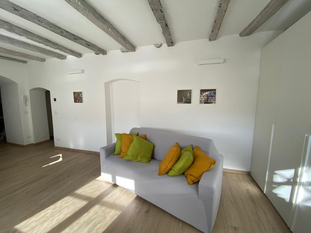 Appartamento Borgo San Tomaso, Tra Storia E Natura 로베레토 외부 사진
