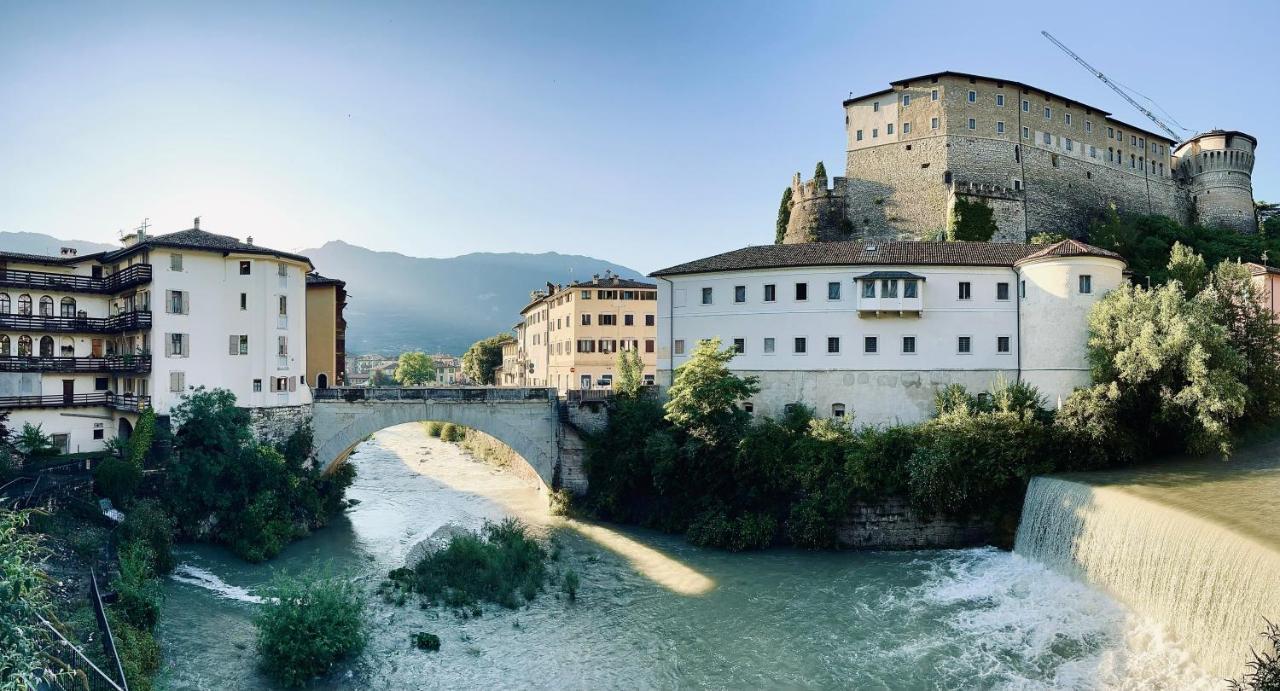Appartamento Borgo San Tomaso, Tra Storia E Natura 로베레토 외부 사진