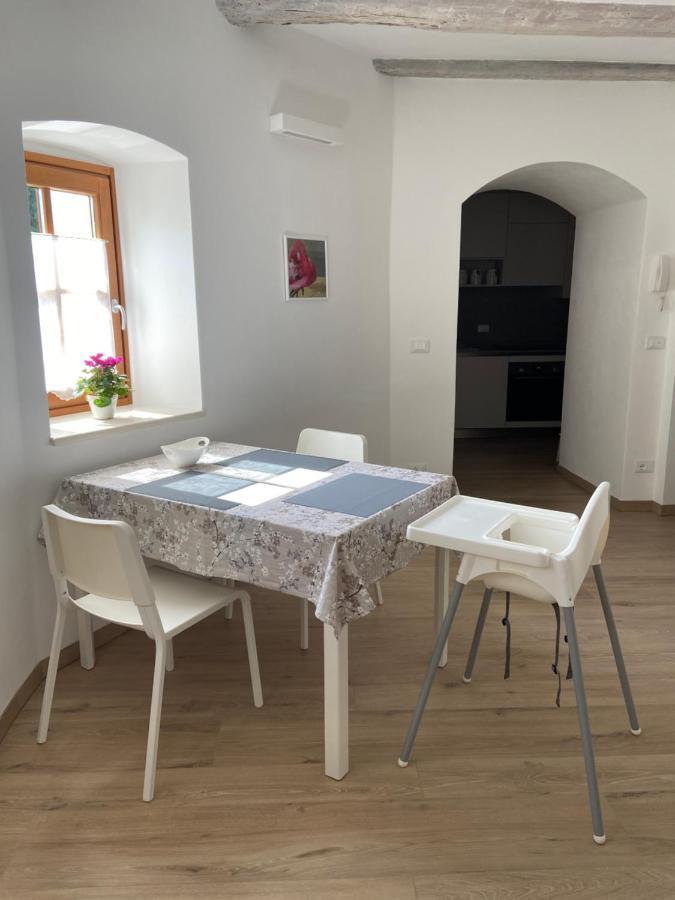 Appartamento Borgo San Tomaso, Tra Storia E Natura 로베레토 외부 사진